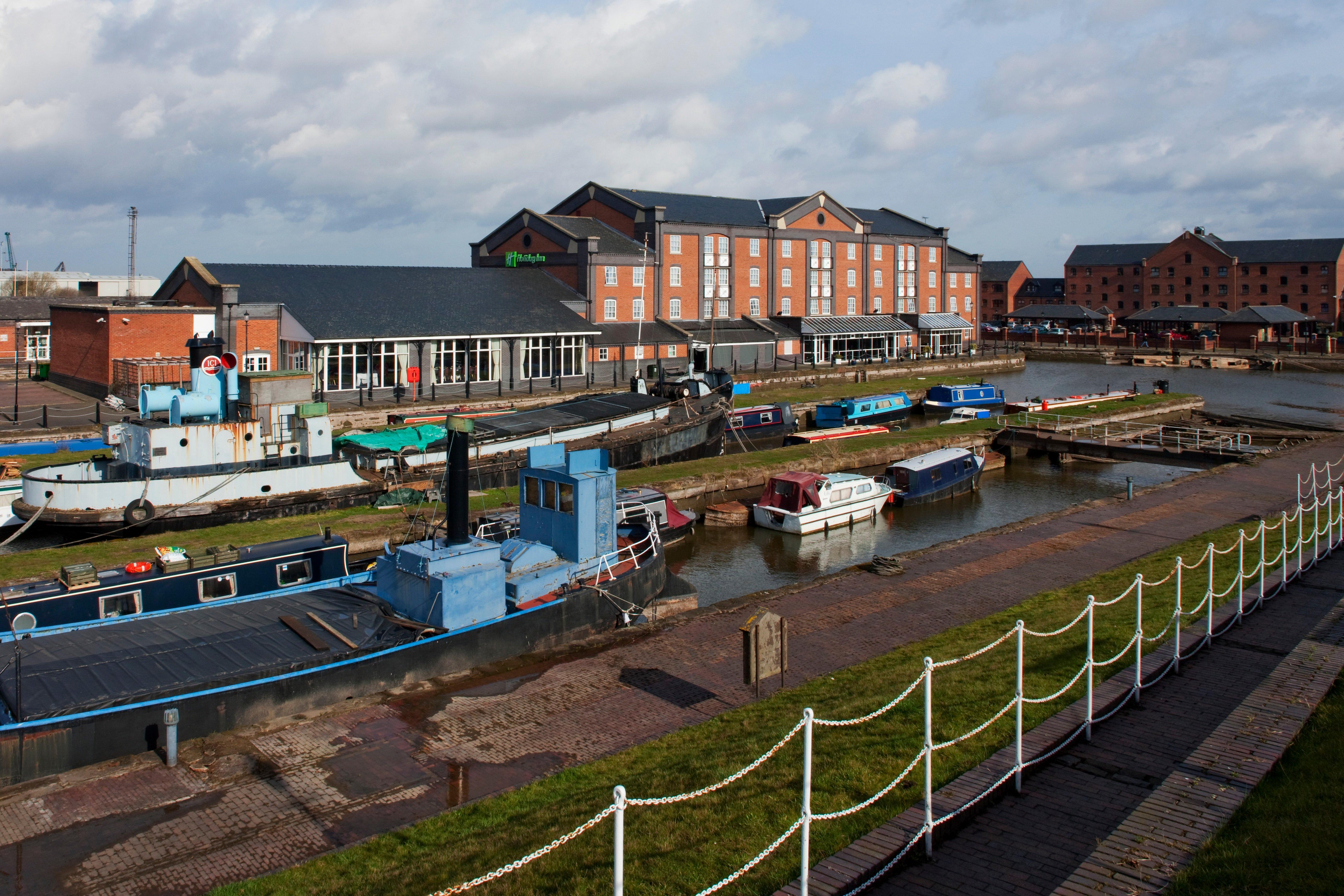 Holiday Inn Ellesmere Port/Cheshire Oaks By Ihg Exterior foto